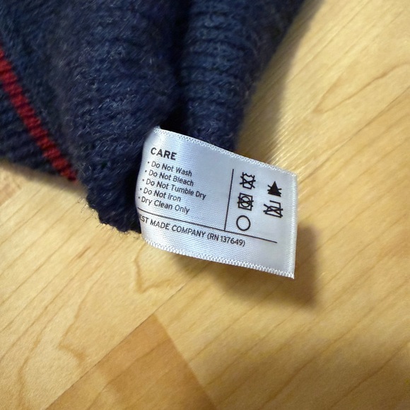 Best Made Co. Guide Sweater - Men's Size Small (100% Wool & Waxed Cotton) - Picture 8 of 12